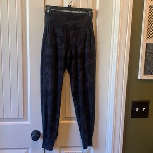 Lululemon align joggers size 4, camo deep coal multi.